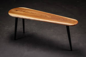 Dansk snedker. Sidebord elmetræ