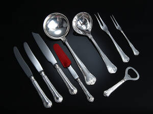 Carl M. Cohr. Herregård serveringsdele af sølv 9