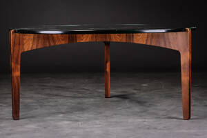 Svend Ellekær. Cirkulært sofabord, palisander