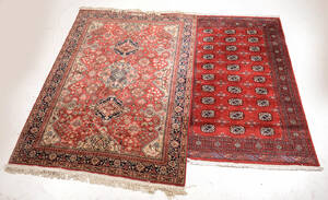 To orientalske tæpper 210x140  171x230 cm.