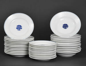 Bing og Grøndahl. Hotel Service. Egen  EG. 12 frokost tall., middags tall.  dybe middags tall., nr. 1007, 1009  1009 1. sort. 36