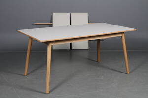 Poul M. Volther. Spisebord model C35B, med to to tillægsplader. 3