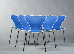 Arne Jacobsen. Seks syverstole model 3107 6