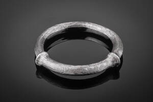 Ole Lynggaard. Nature ring af hvidguld 18 kt. Str. 3. 