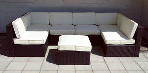 Sofasæt udført i brunt polyrattan 7