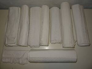 8 Lakan  1 örngott med spets