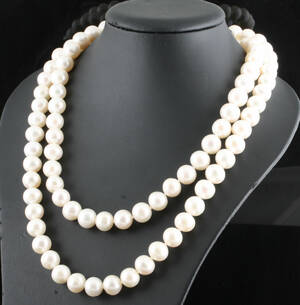 Fresh water pearl necklace
