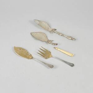 Uppläggningsbestick, 2  2 delar