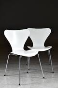  Arne Jacobsen, Fritz Hansen, stolar ett par, 3107 Sjuan 2