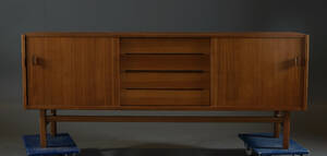 Sideboard valnöt 1960-tal.