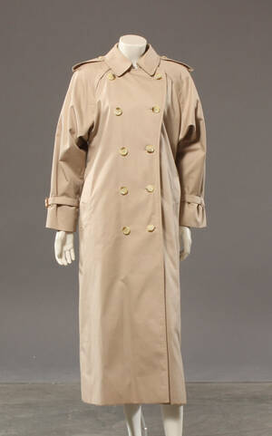 Burberry trenchcoat
