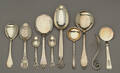 En samling skeer af sølv 10