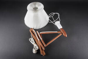 Le Klint. Sakselampe af egetræ nr. 324335 