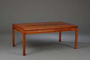 Dansk møbelproducent. Sofabord lakeret palisander