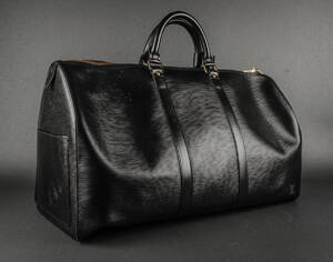 Louis Vuitton. Weekend rejsetaske. Sort epi læder. Model Keepall 50.