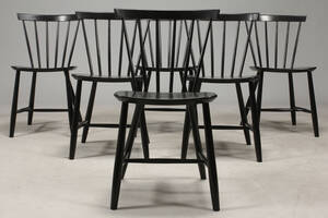 Poul M. Volther for FDB. Seks tremmestole, sorte, model J46. 6