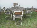 TRÄDGÅRDSBORD, 2  2 STOLAR