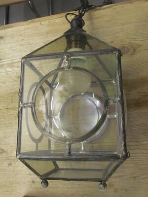 Hallykta, Glas