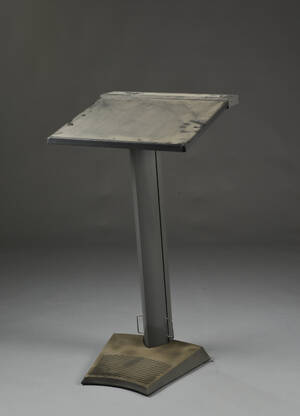 Talerstol af pulverlakeret metal Denne vare er sat til omsalg under nyt varenummer 4031149