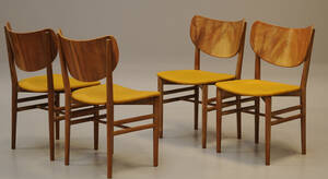 Niels Eva Koppel. Sæt på fire stole, eg og teak, model 255. 4