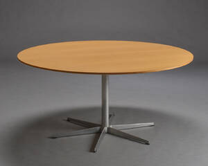 Arne Jacobsen  Piet Hein. Supercirkulært spisebord
