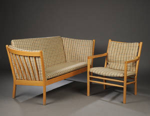 Erik Ole Jørgensen 1927-2002. Tremmesofa samt stol. 2