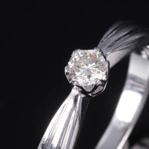 Brillant-solitairering af 9 kt. hvidguld på ca. 0.25 ct
