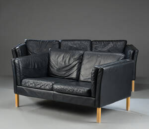Dansk møbelproducent, to og tre personers læder sofa  2
