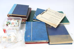 Frimærker fra hele verden. 19 indstiksbøger mm