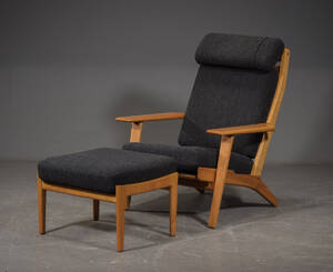 Hans J. Wegner, lænestole model GE-290 med skammel af kirsebær 2