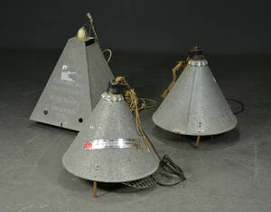 Tre varme  industrilamper 3
