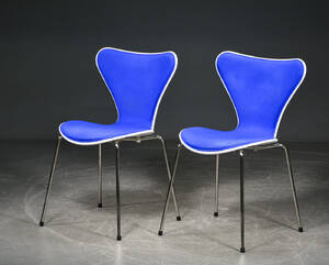 Arne Jacobsen. Syver-stole, model 3107 2