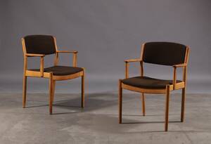 Poul M. Volther for FDB. Par armstole af egetræ 2