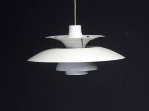 Poul Henningsen for Louis Poulsen. PH5 pendel, hvid