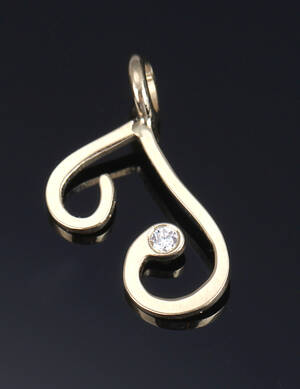 Ruben Svart. Vedhæng af 14 kt. guld med brillantsleben diamant på ca. 0.04 ct Denne vare er sat til omsalg under nyt varenummer 4490412
