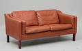 Dansk møbelproducent. To-pers. sofa