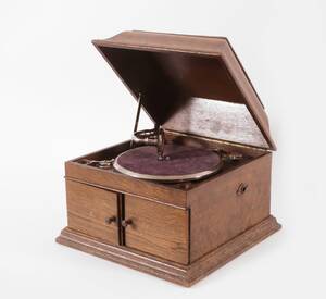 Grammofon, Saturn, 1900-talets första del