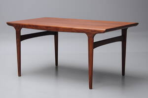 Johannes Andersen. Spisebord af teak