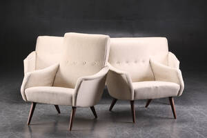 Sofagruppe. Sofa samt to lænestole. Ca. 1960. 3.  Denne vare er sat til omsalg under nyt varenummer 4236235