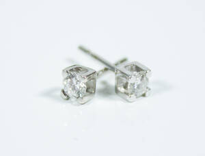 Enstensörhängen ca 0,30 ct, ett par, 14K Denna vara har satts till omförsäljning under nytt varunummer4459550