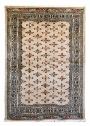 Pakistansk 2 ply, 199 x 141cm.