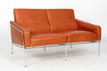 Arne Jacobsen. To-pers. lufthavnssofa, model 3302
