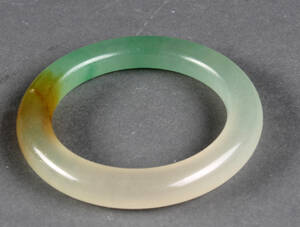 Kinesisk armring af jade, 1900-tallet