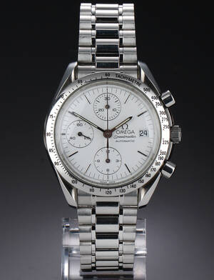 Omega Speedmaster. Herrechronograf i stål med hvid skive, ca. 1998