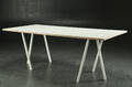 Leif Jørgensen for HAY, Loop Stand bord 
