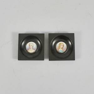 Miniatyrer, 2 st
