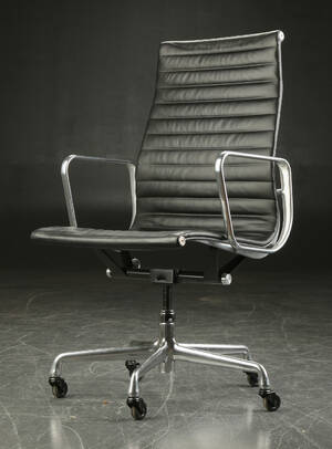 Charles Eames. Kontorstol fra serien Aluminium Group Konference 