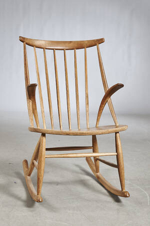 Illum Wikkelsø. Gyngestol, egetræ