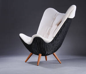 Knud Vinther - Corollo.dk 3 lænestol i sortfarvet naturflet med råhvid stofhynde 