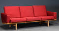 H. J. Wegner. Tre-personers sofa af eg, model GE-2363
